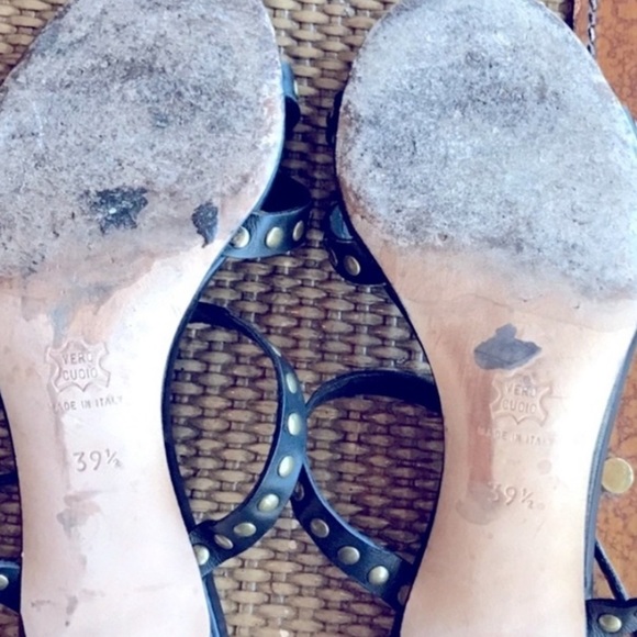 MANOLO Blahnik 39.5 Black Leather Strappy Laceup Studs Heels Sandals Goth Gold - Picture 4 of 7